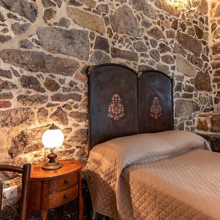 Bed and Breakfast Domo Sa Barra Сант-Антиоко Экстерьер фото