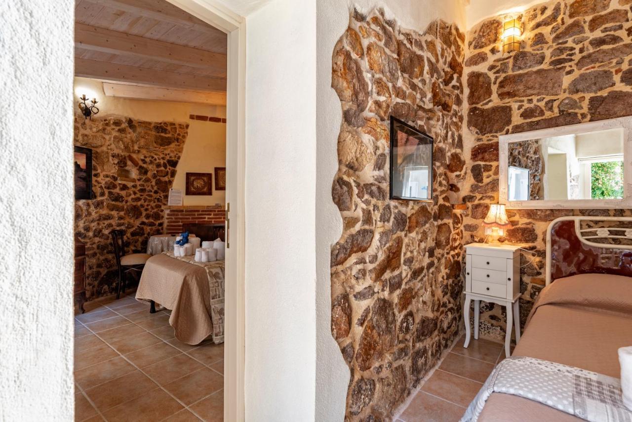 Bed and Breakfast Domo Sa Barra Сант-Антиоко Экстерьер фото
