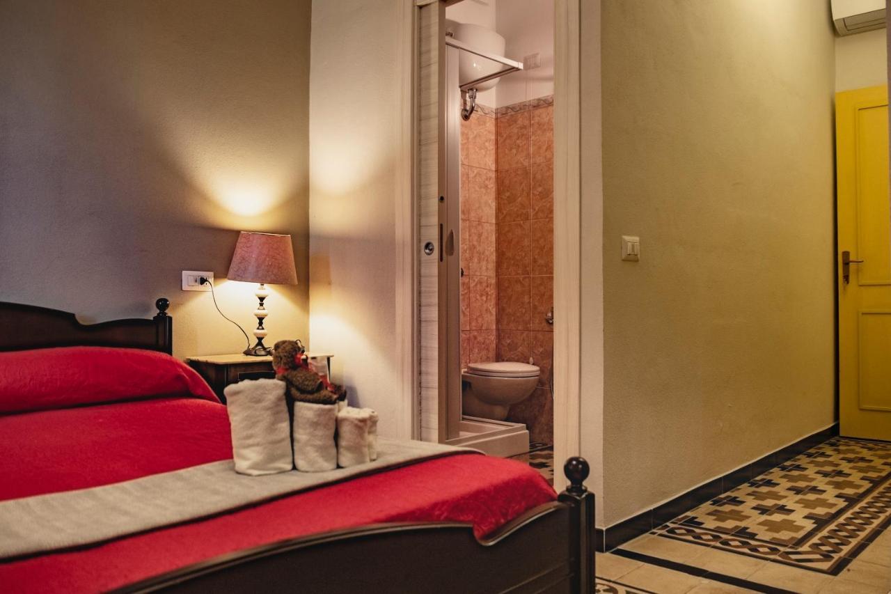 Bed and Breakfast Domo Sa Barra Сант-Антиоко Экстерьер фото