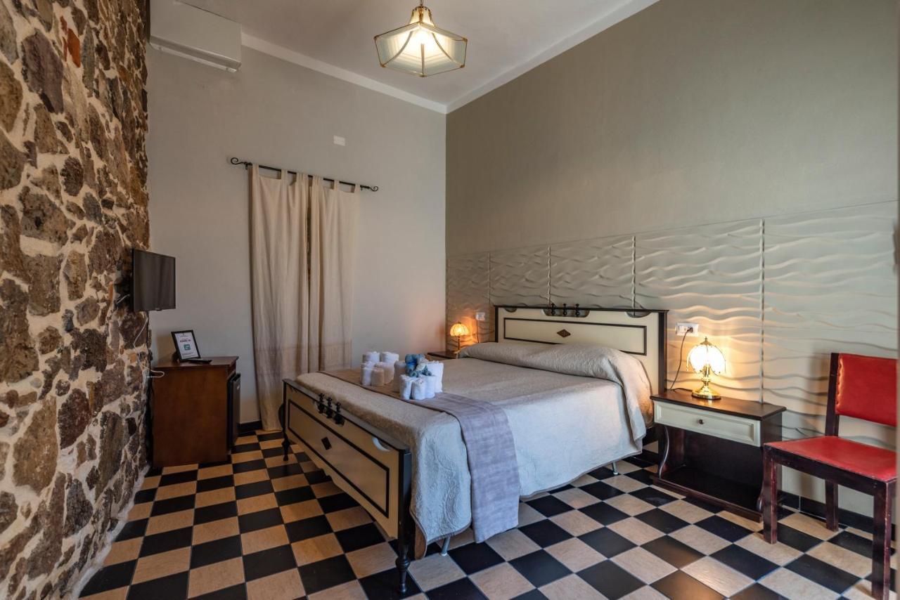 Bed and Breakfast Domo Sa Barra Сант-Антиоко Экстерьер фото