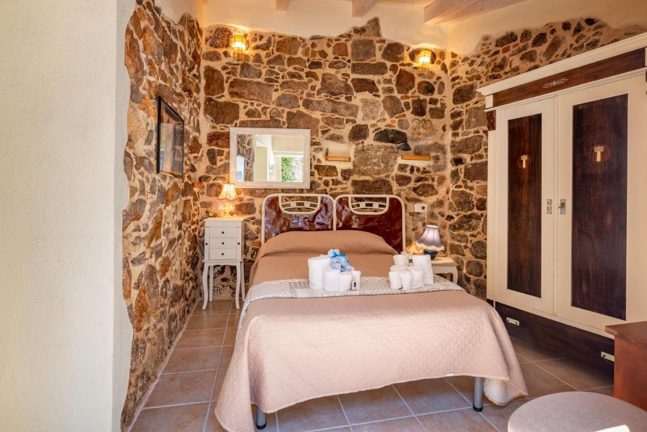 Bed and Breakfast Domo Sa Barra Сант-Антиоко Экстерьер фото